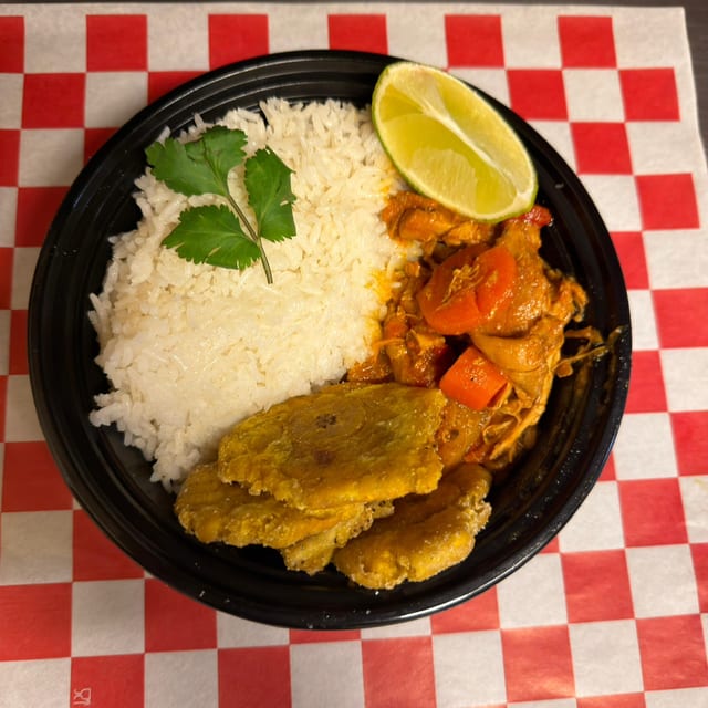 Fricase de Pollo - Stewed Chicken.
