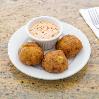 Bolitas de Mofongo -Mofongo (Plantain) Balls